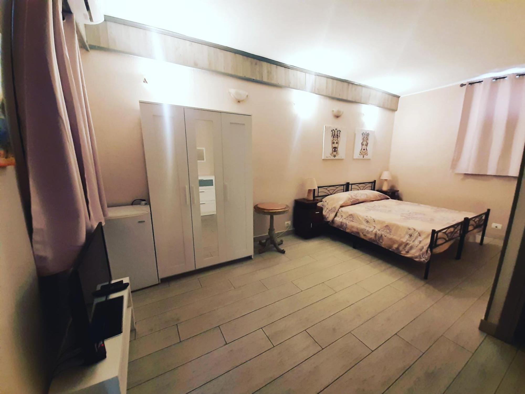 San Nicolo House Bed & Breakfast Aci Catena Bagian luar foto