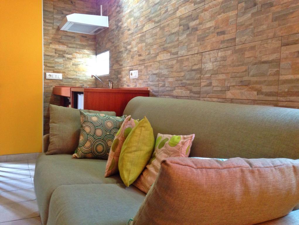 San Nicolo House Bed & Breakfast Aci Catena Bagian luar foto