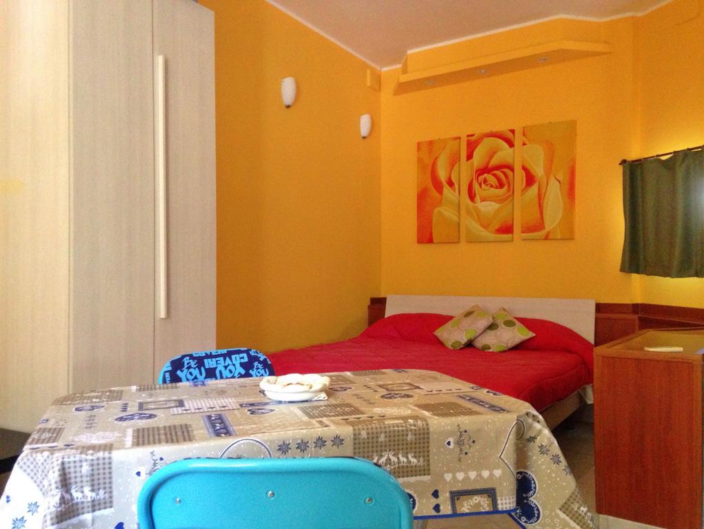 San Nicolo House Bed & Breakfast Aci Catena Bagian luar foto